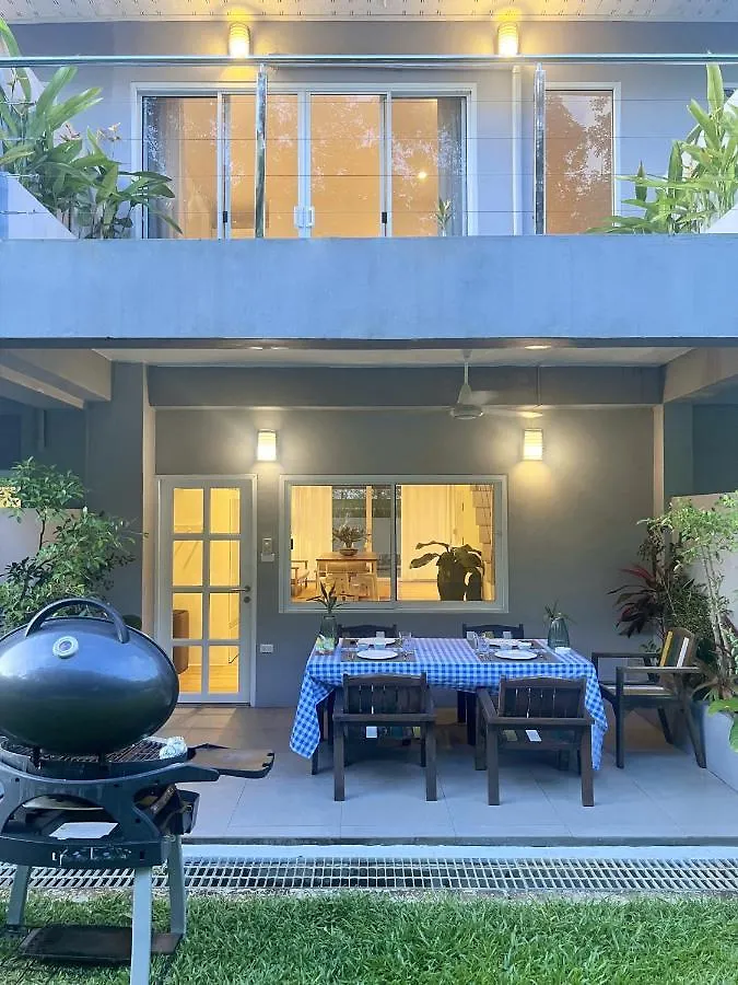 Vila Isara Khao Lak