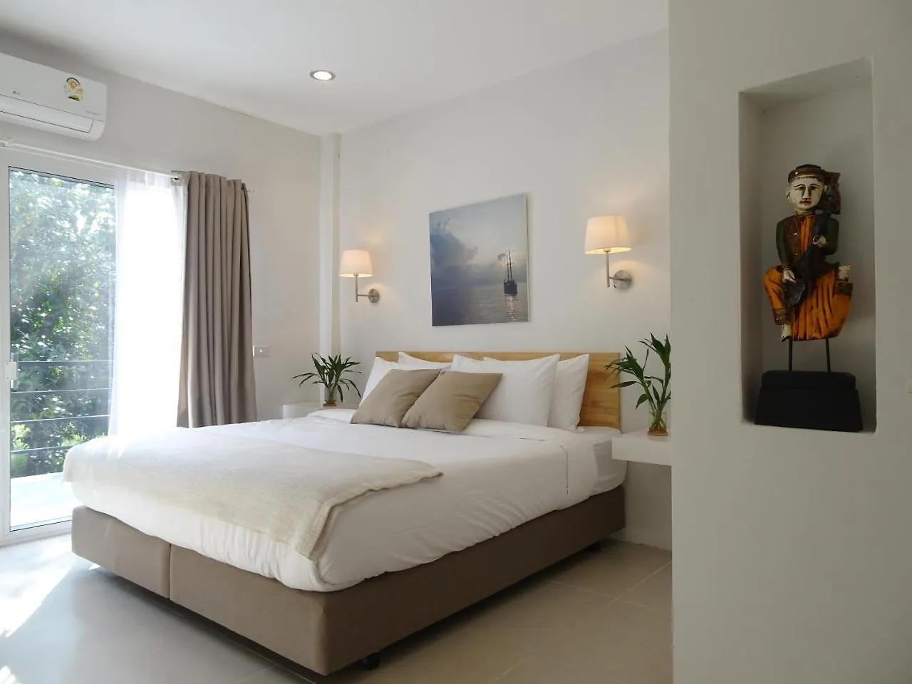 Vila Isara Khao Lak