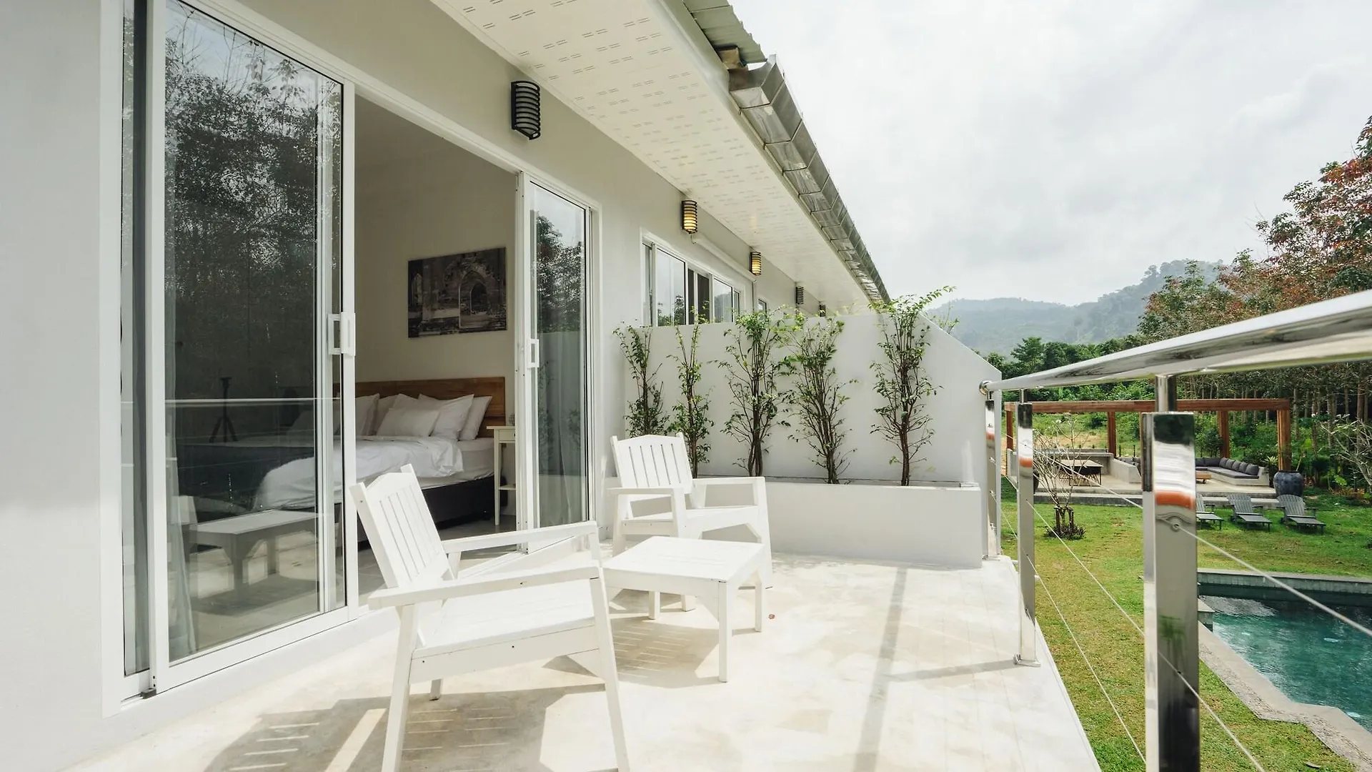 Isara Khao Lak Villa
