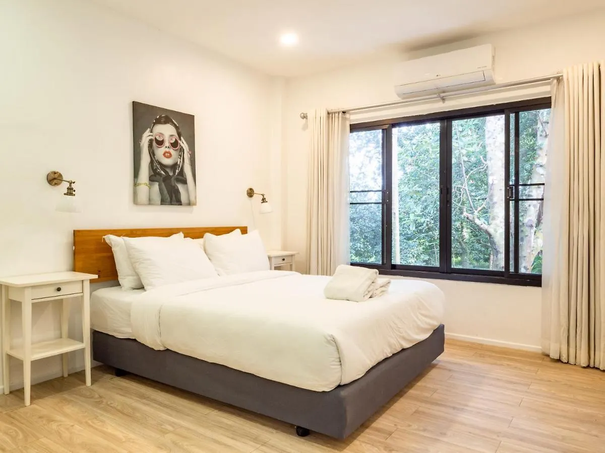 Isara Khao Lak Villa Vakantiehuis