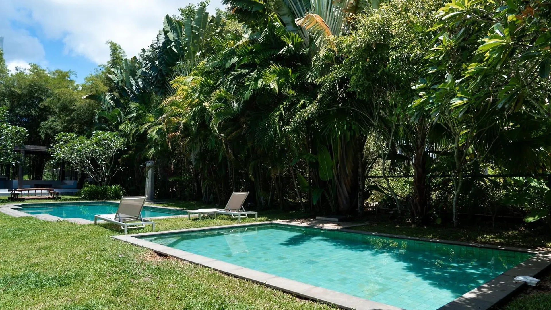 Isara Khao Lak Villa 0*,