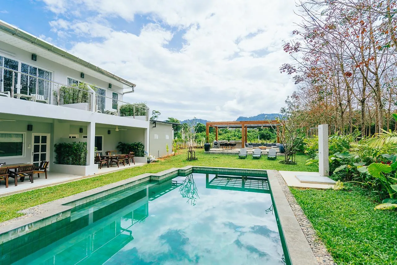 Isara Khao Lak Villa