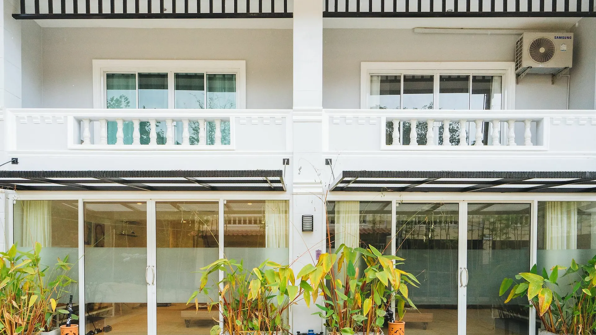 Isara Khao Lak Villa